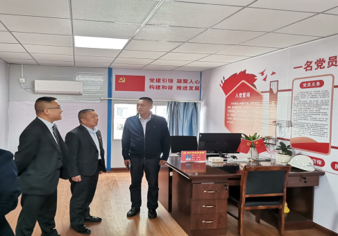 遂宁经开区管委会副主任周春宏 带队检查指导集团公司在建工程项目党建 活动和节前安